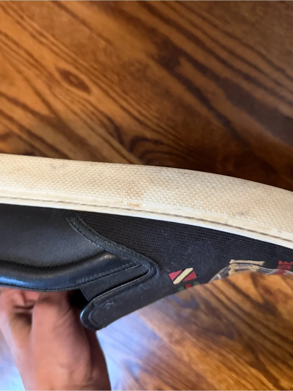Gucci Black Canvas Worldwide Embroidered Slip-Ons with Multicolor Flags